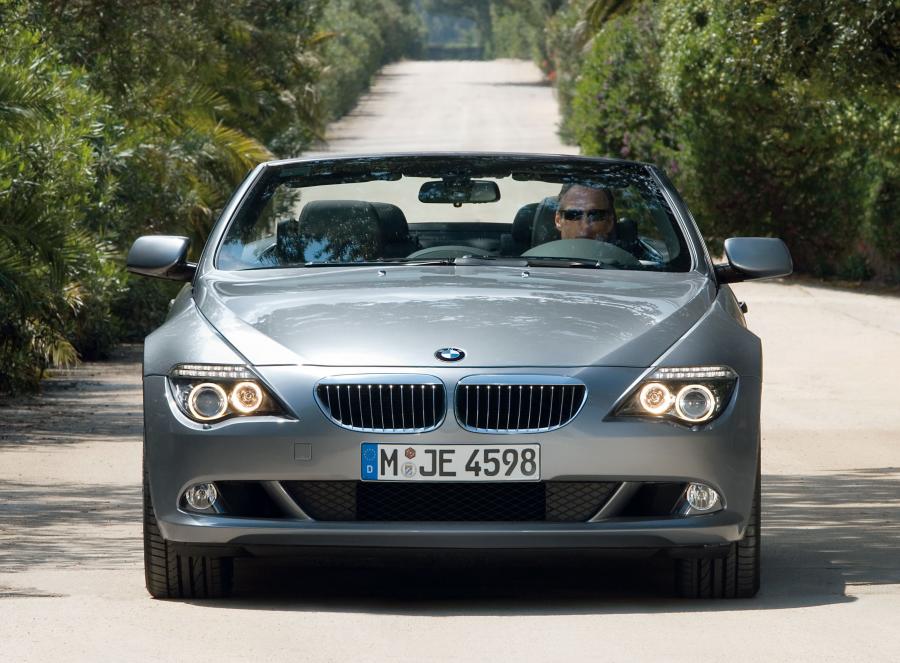  BMW 650i Convertible (E64) 2008 года  (фото 22 из 27)